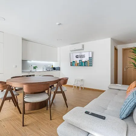 Guestready - Tradition Near Lapa Station Appartement Oporto